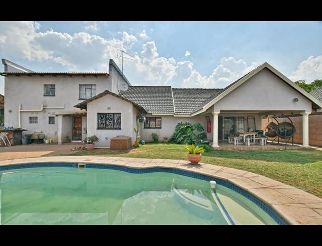 4 BEDROOM HOUSE FOR SALE IN GENERAL ALBERTSPARK